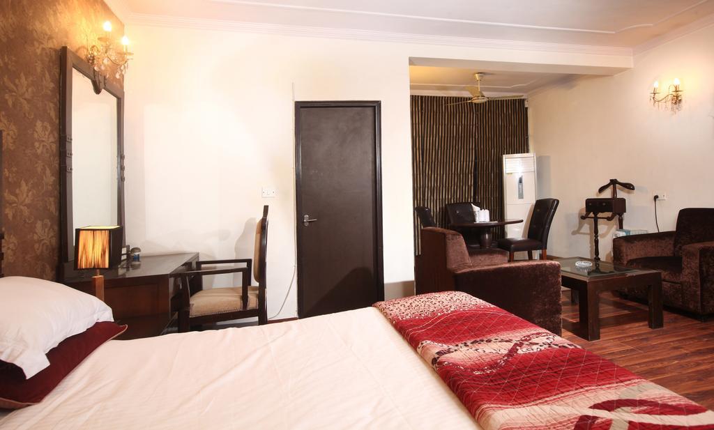 Hotel Oyo 358 Sarojini Nagar Nové Dillí Exteriér fotografie