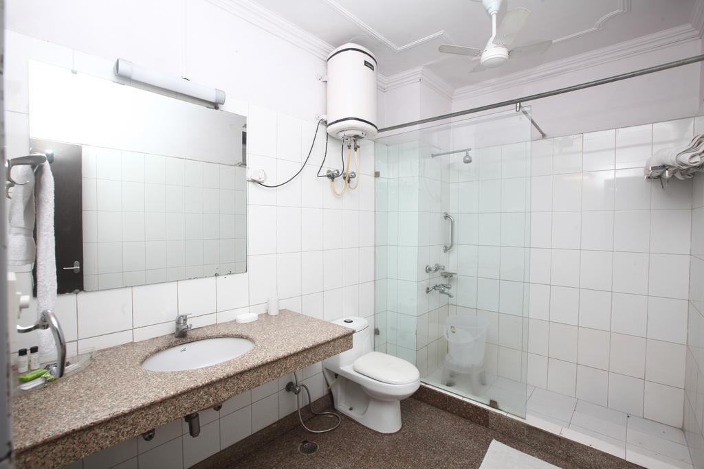 Hotel Oyo 358 Sarojini Nagar Nové Dillí Exteriér fotografie