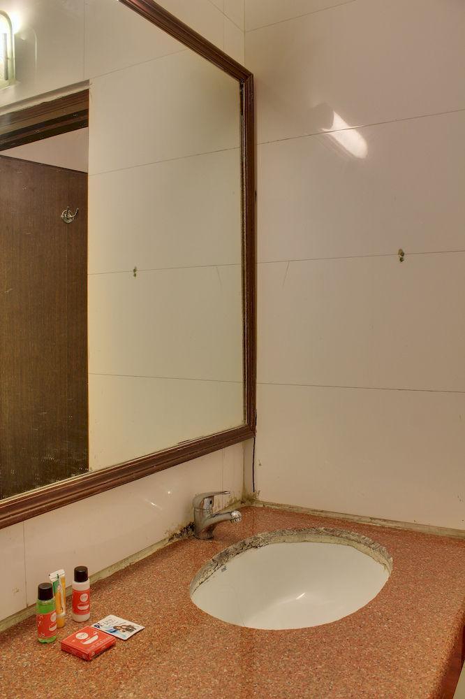 Hotel Oyo 358 Sarojini Nagar Nové Dillí Exteriér fotografie